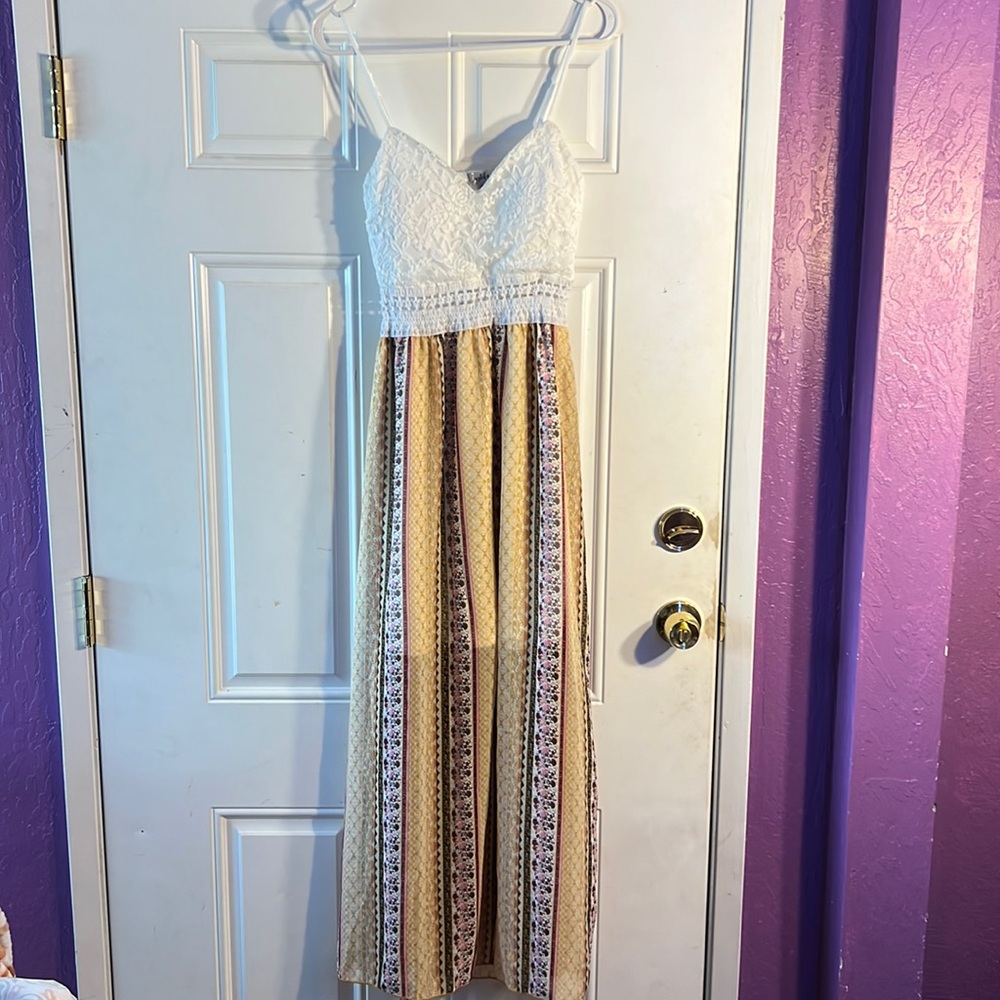 Beautiful patterned dress with white padded and wired top